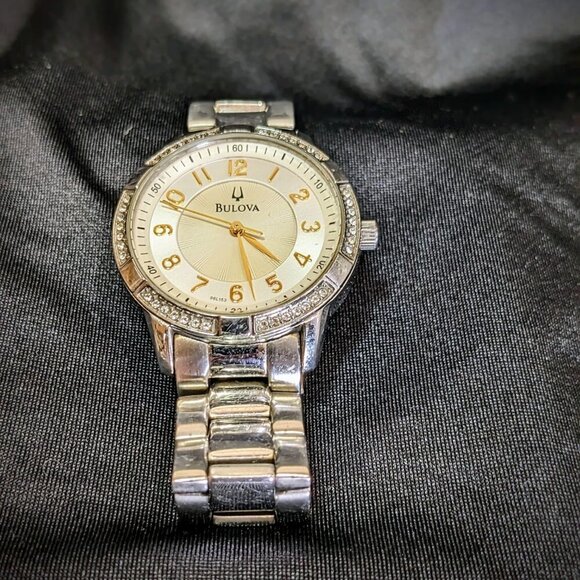 Swarovski Crystal with Mother of Pearl Ladies Stainless Steel Watch 98L223